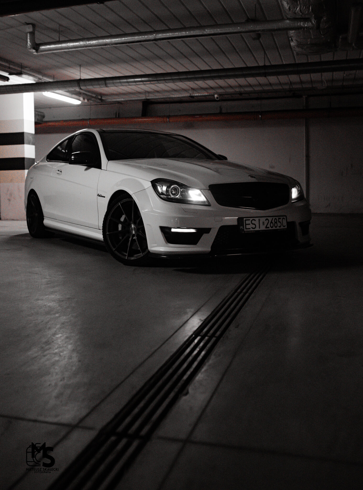 Mercedes C63 AMG, ujęcie nadwozia 3