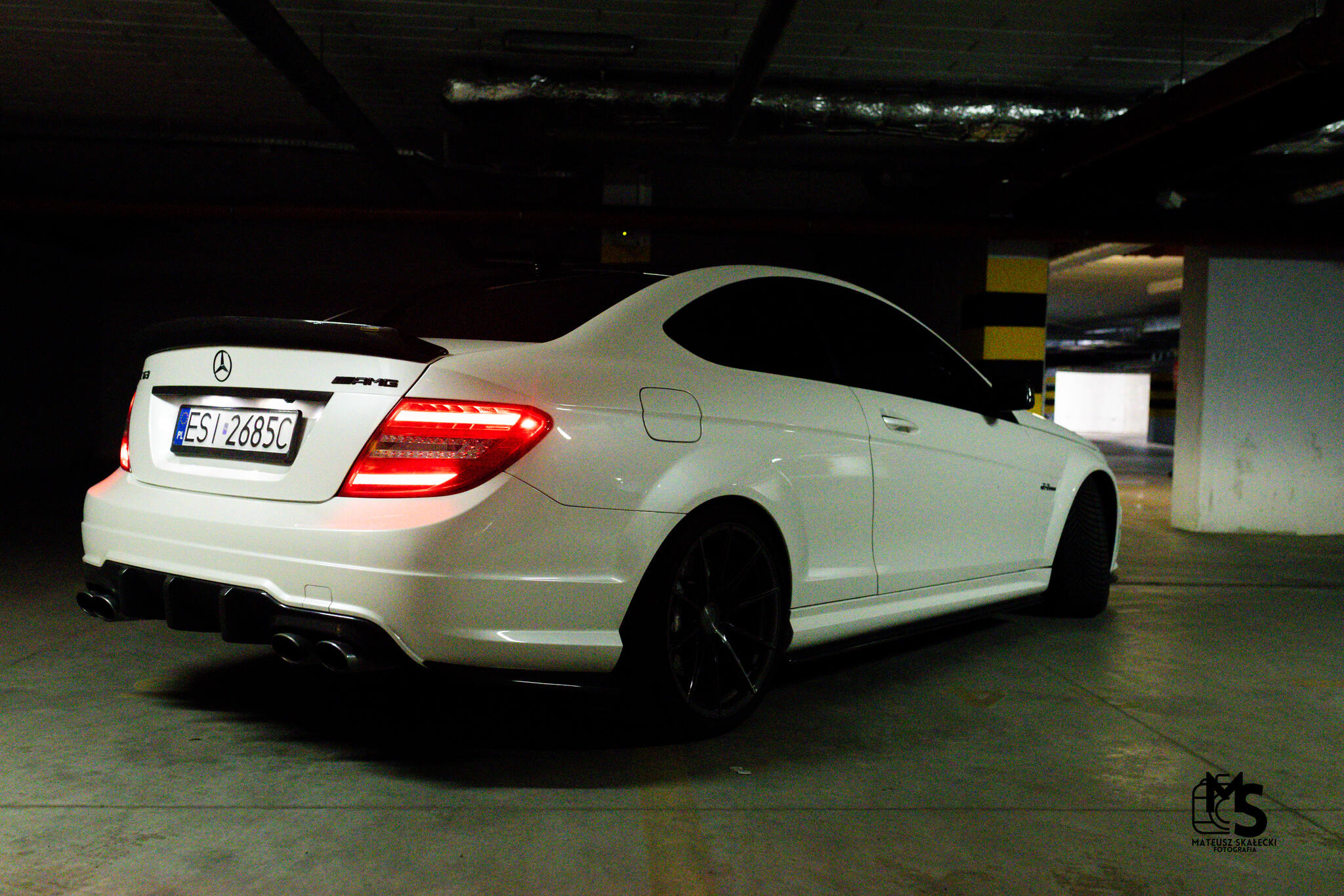 Mercedes C63 AMG, widok z tyłu